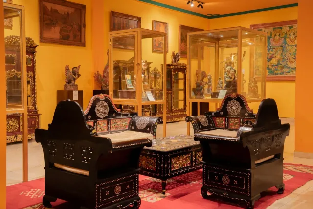 Museum background