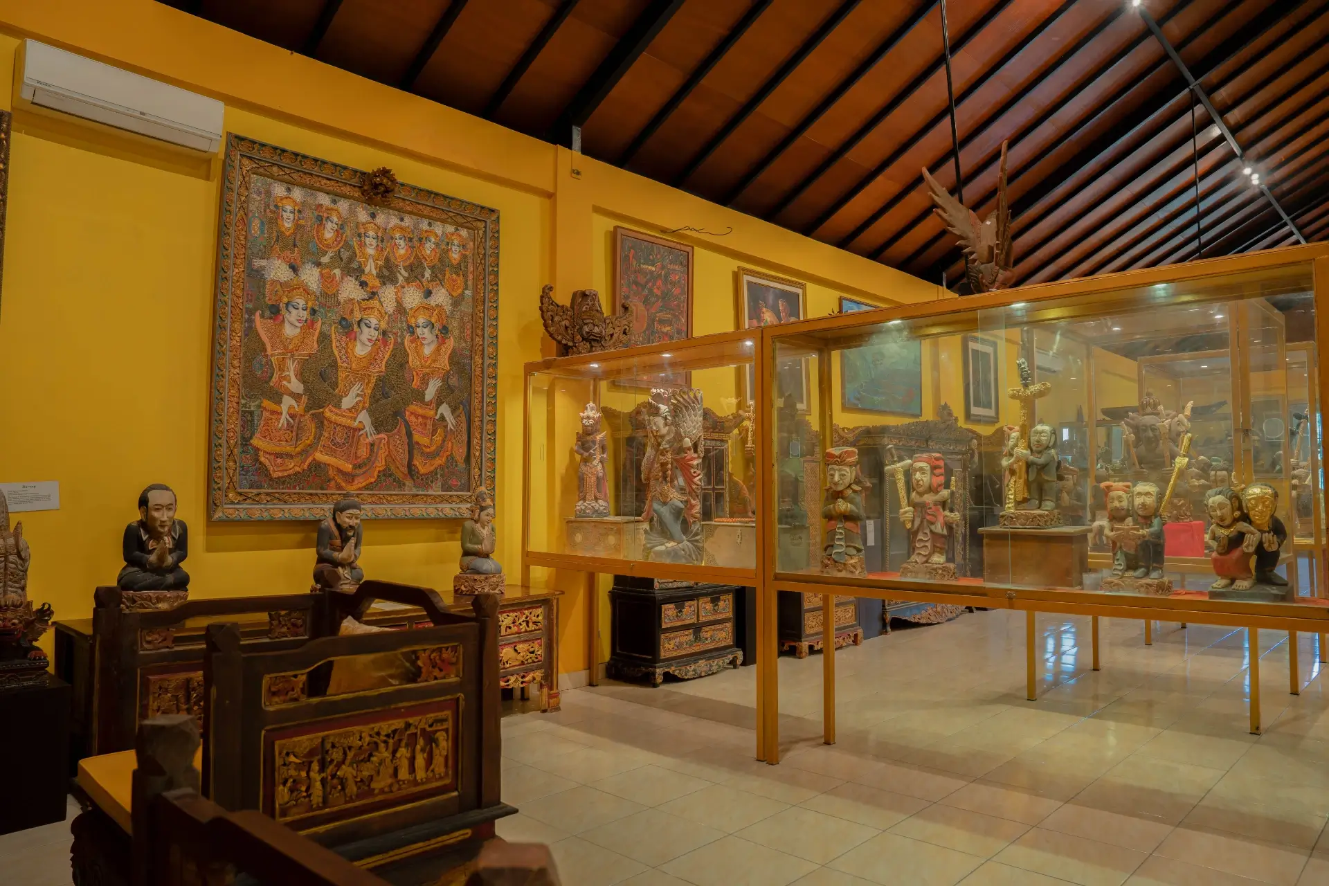 The Merchant’s Salon